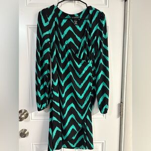 INC International Concepts Black and Teal Long Sleeve Dress✨